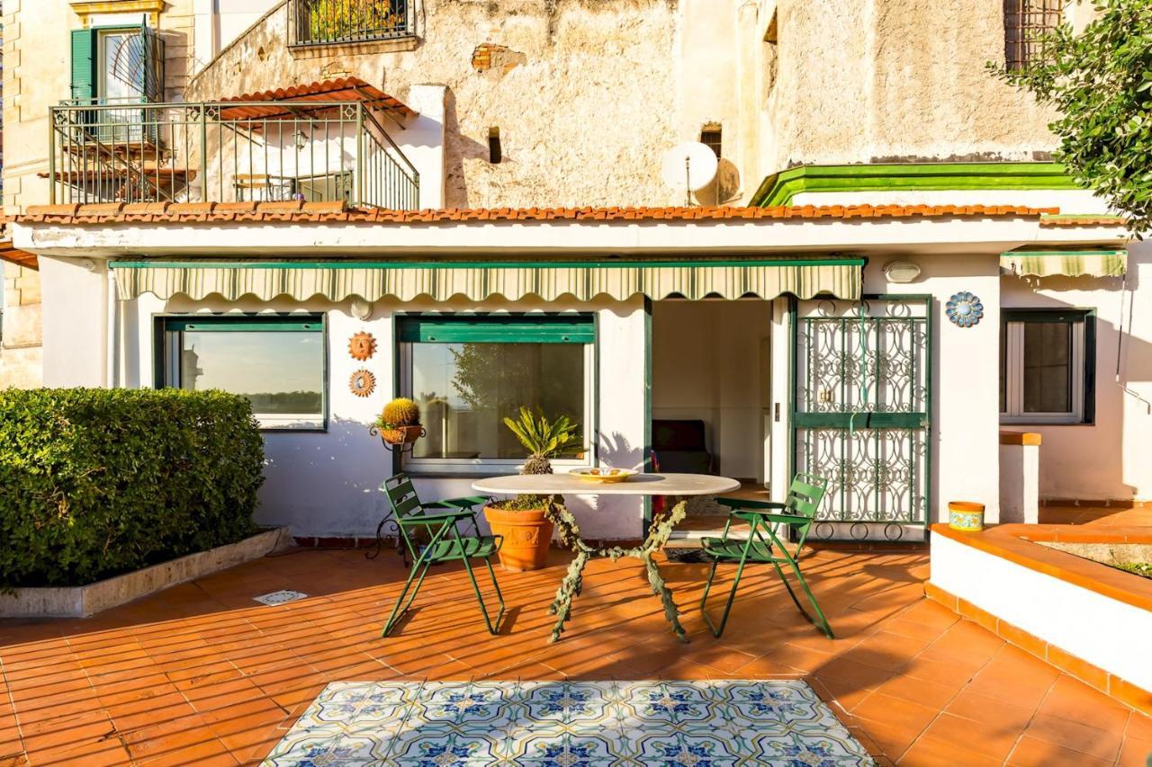 Villa Paola - Hidden Panoramic Garden And Terraces By Napoliapartments Kültér fotó