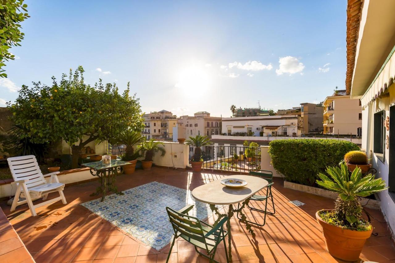 Villa Paola - Hidden Panoramic Garden And Terraces By Napoliapartments Kültér fotó