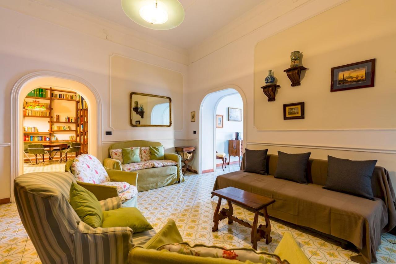 Villa Paola - Hidden Panoramic Garden And Terraces By Napoliapartments Kültér fotó
